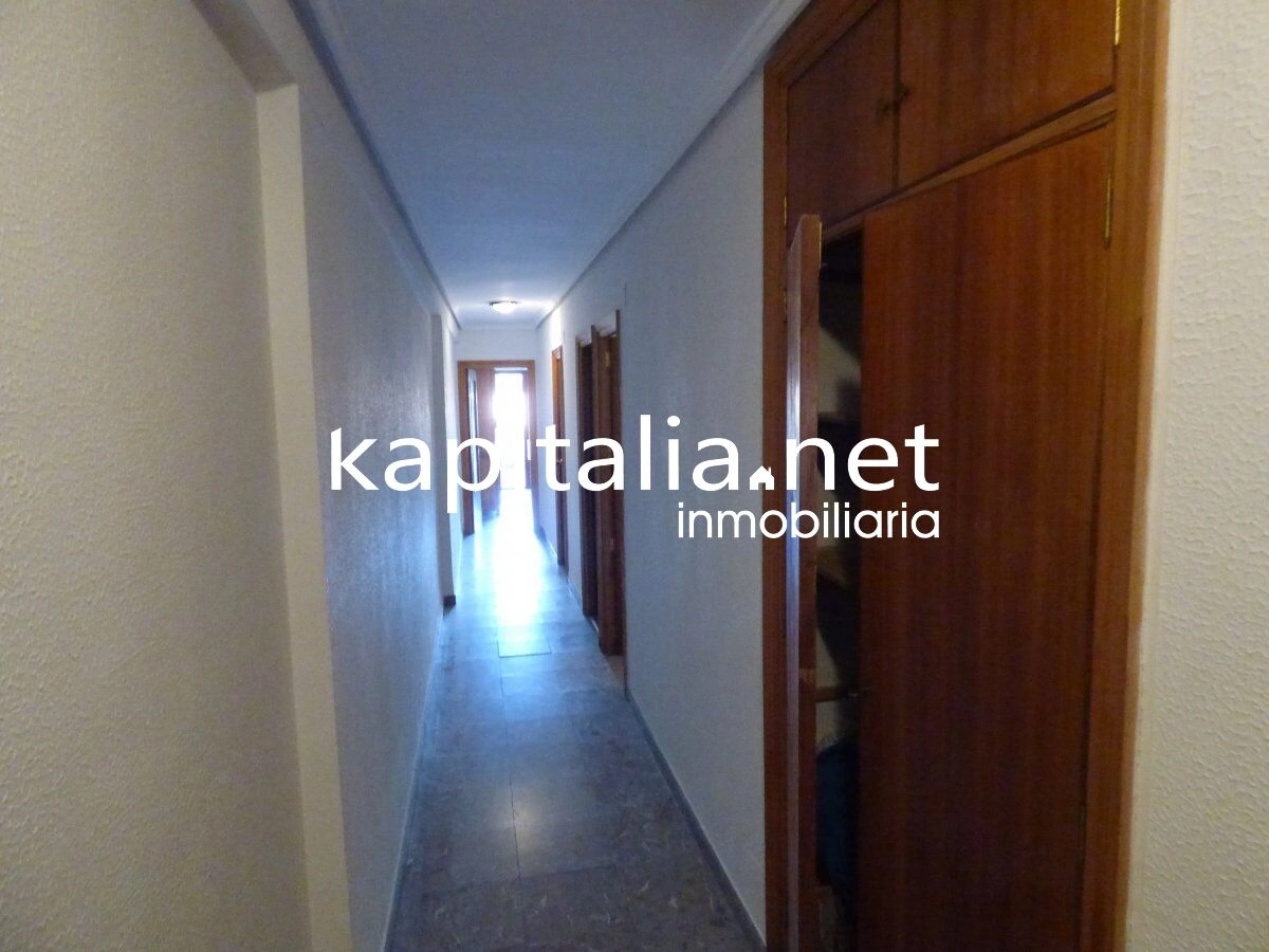 10252 - Venta de gran piso en Ontinyent