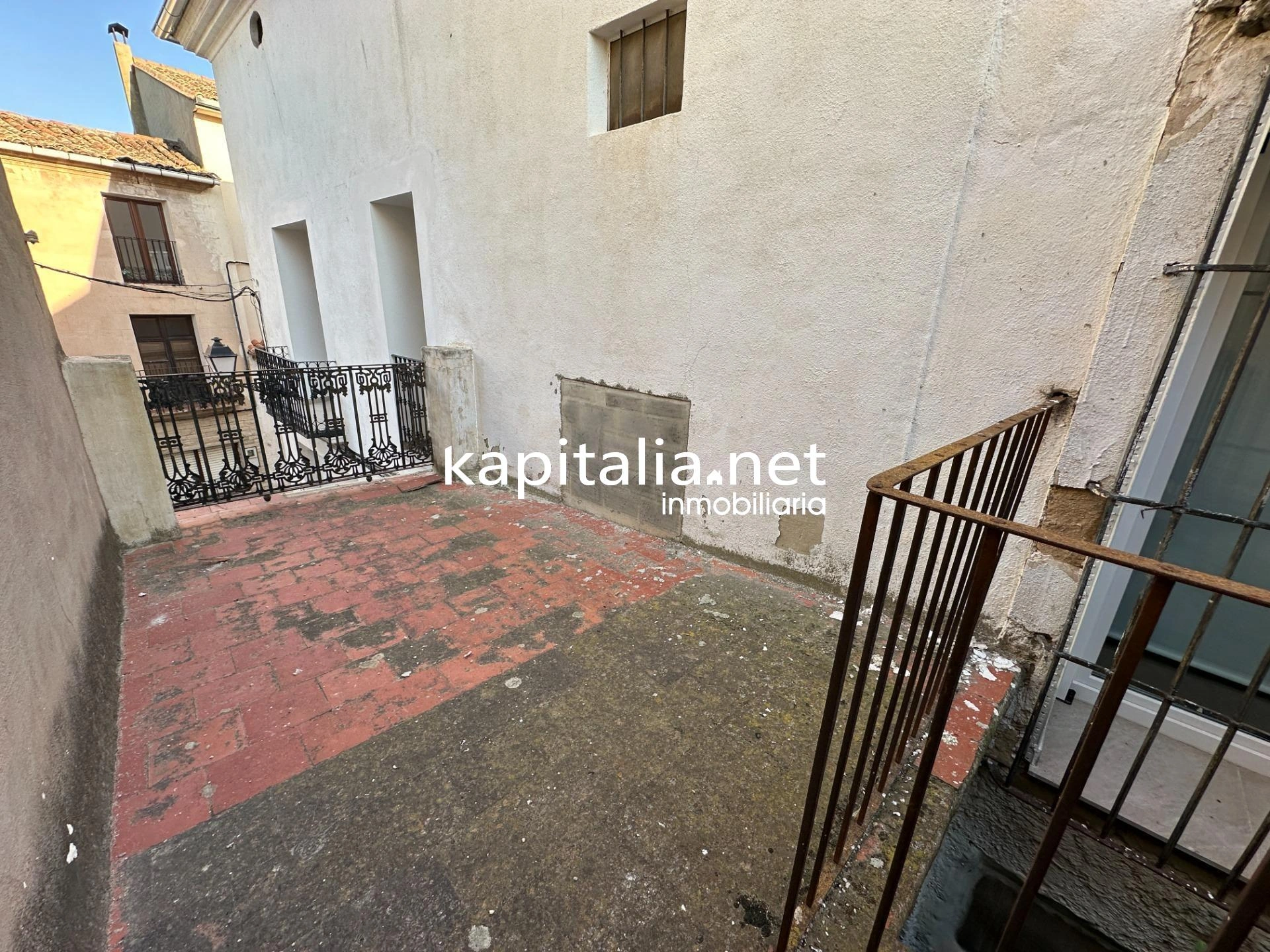 GRAN CASA A LA VENTA EN AGULLENT