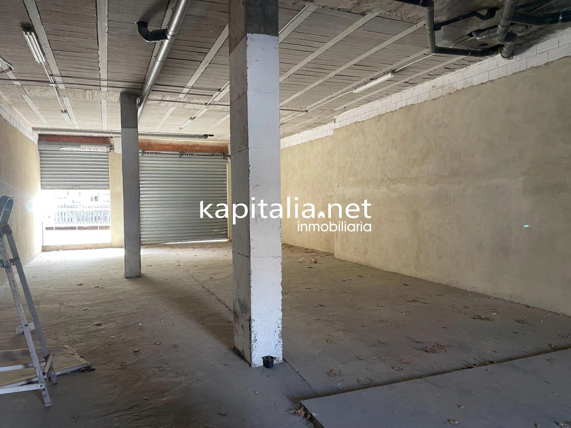 Local comercial en Albaida.