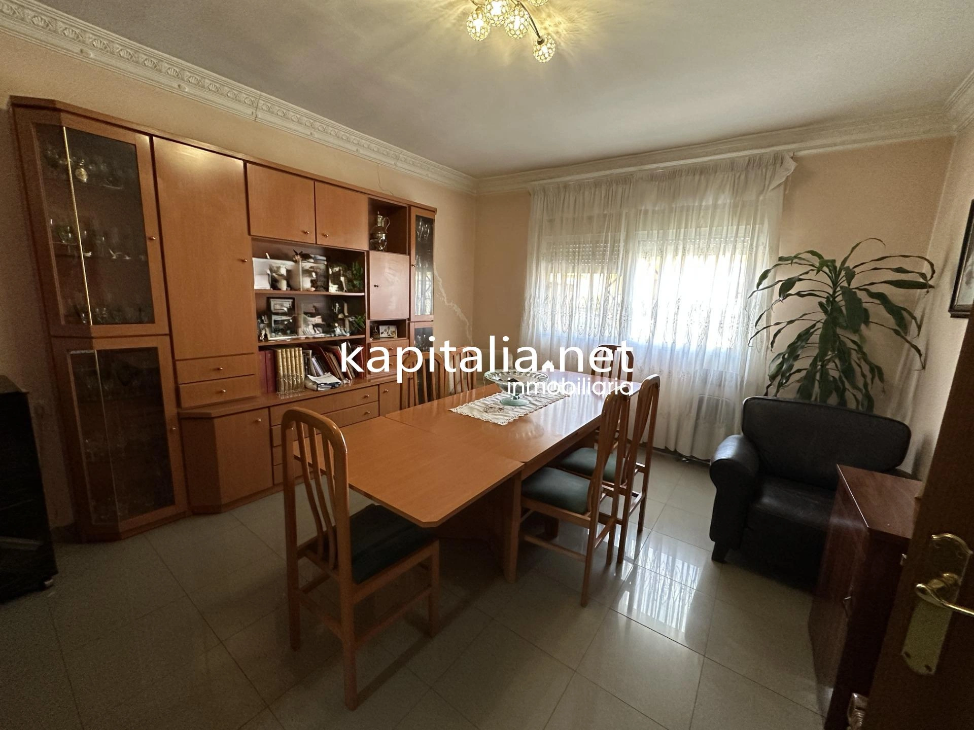 ADOSADO A LA VENTA EN BENISSUERA