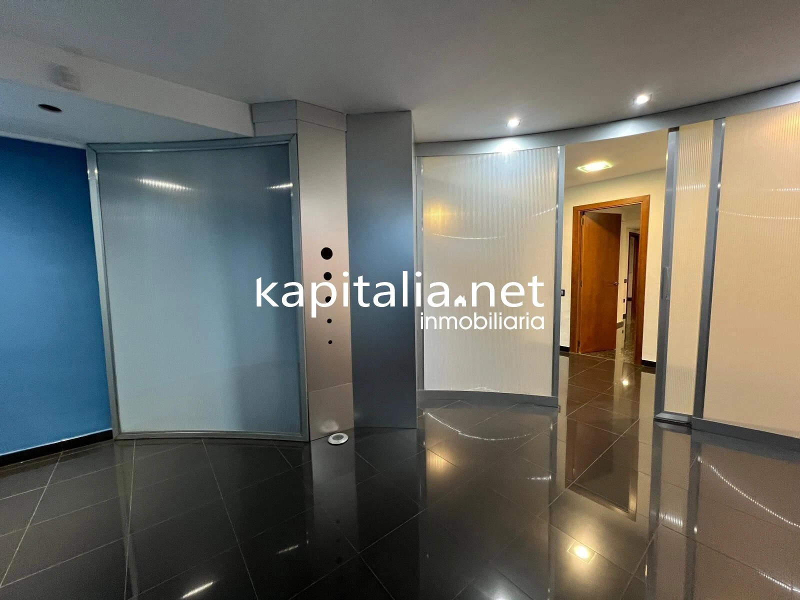 08900 - Entresuelo con 2 garajes a la venta en Ontinyent zona San José