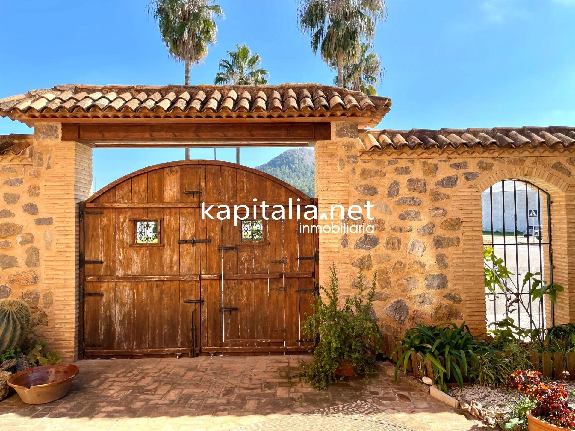 09738 - Casa con parcela a la venta en Alfauir.