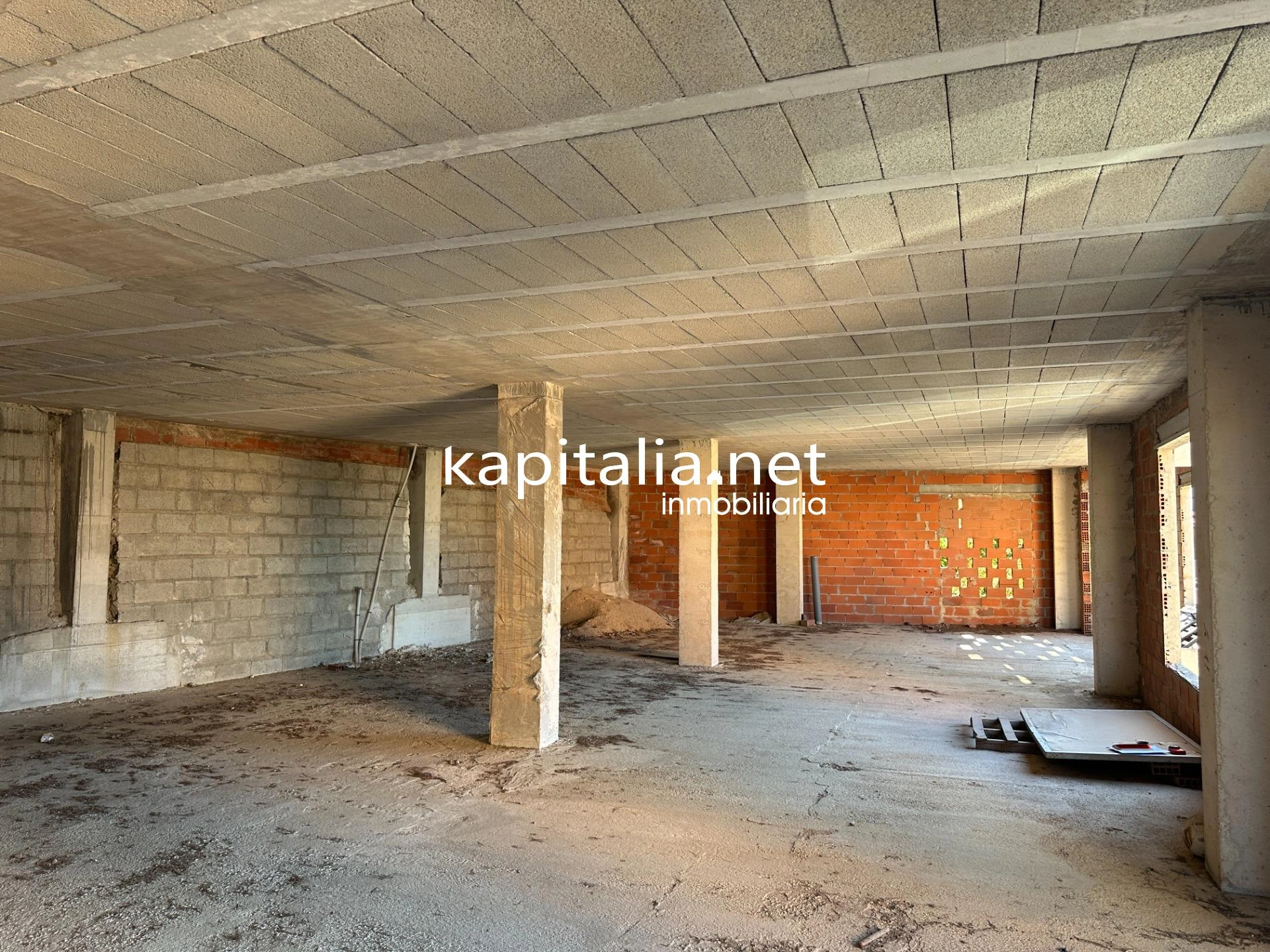EDIFICIO A LA VENTA EN AGULLENT