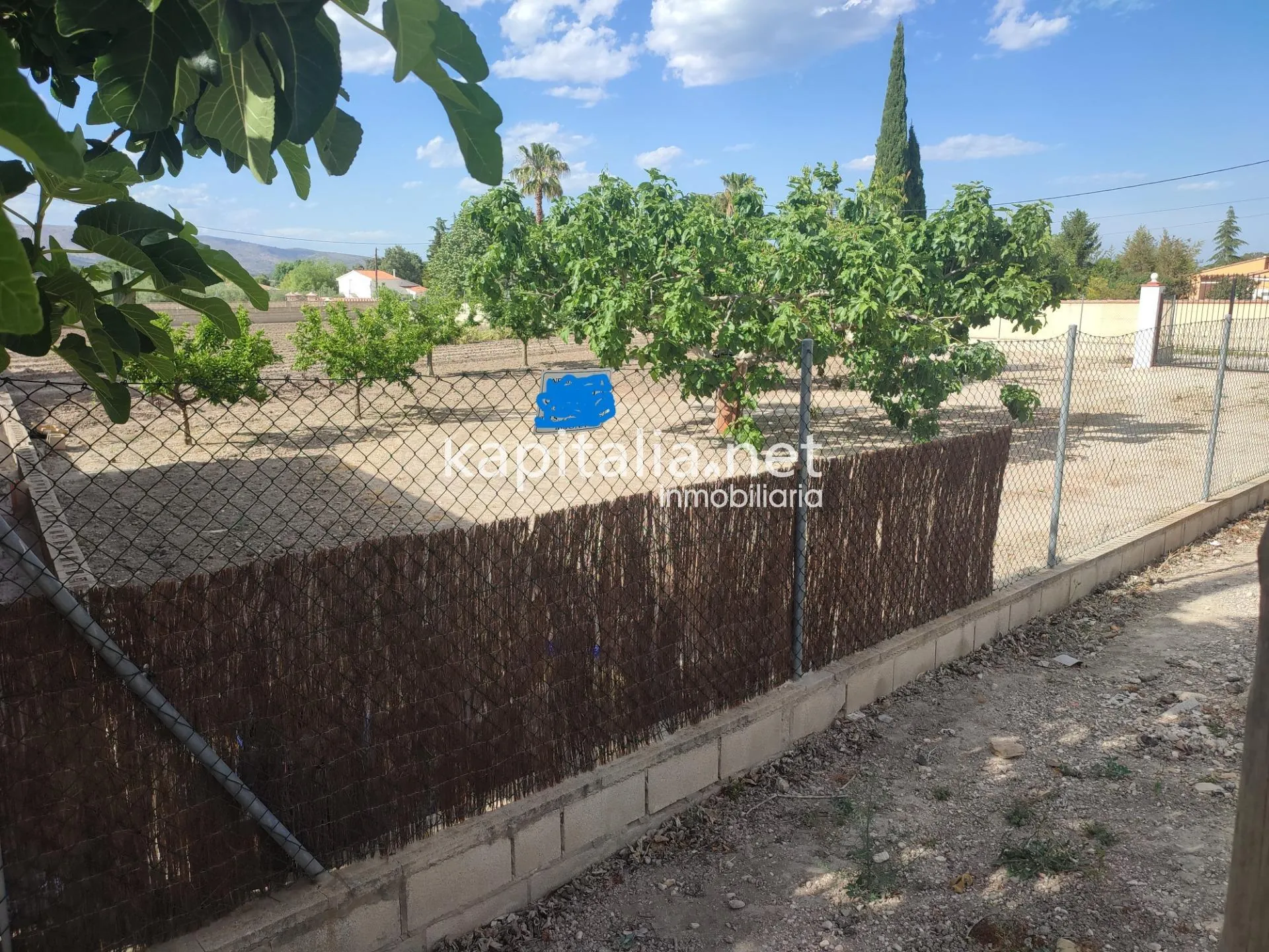 TERRENO A LA VENTA EN ONTINYENT UBICADO ZONA EL LLOMBO