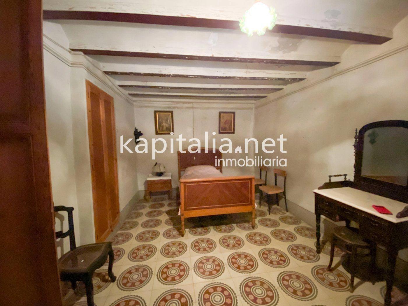 09802 - Casa de pueblo a la venta en Salem