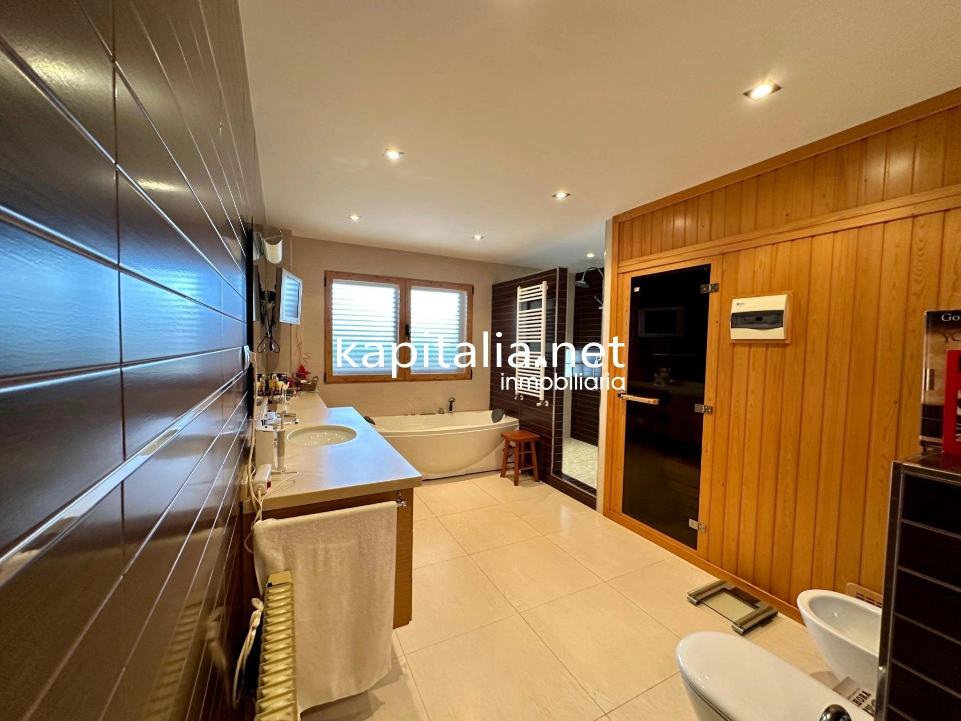 09812 - Chalet con vistas maravillosas a la venta en Alcoy
