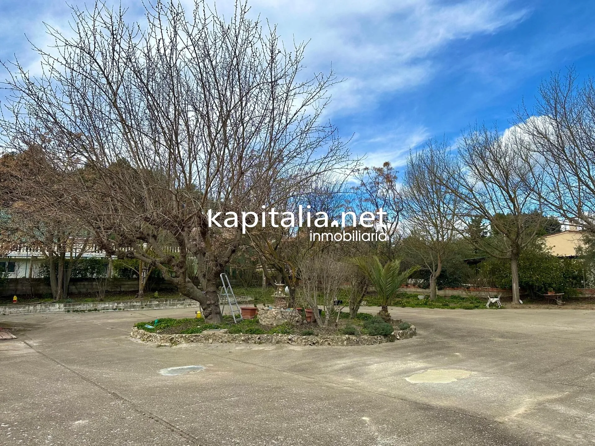 09812 - Chalet con vistas maravillosas a la venta en Alcoy