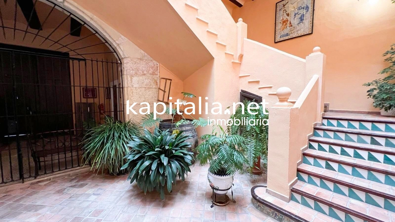 09222 - CASA RURAL A LA VENTA EN EL CENTRO DE XATIVA