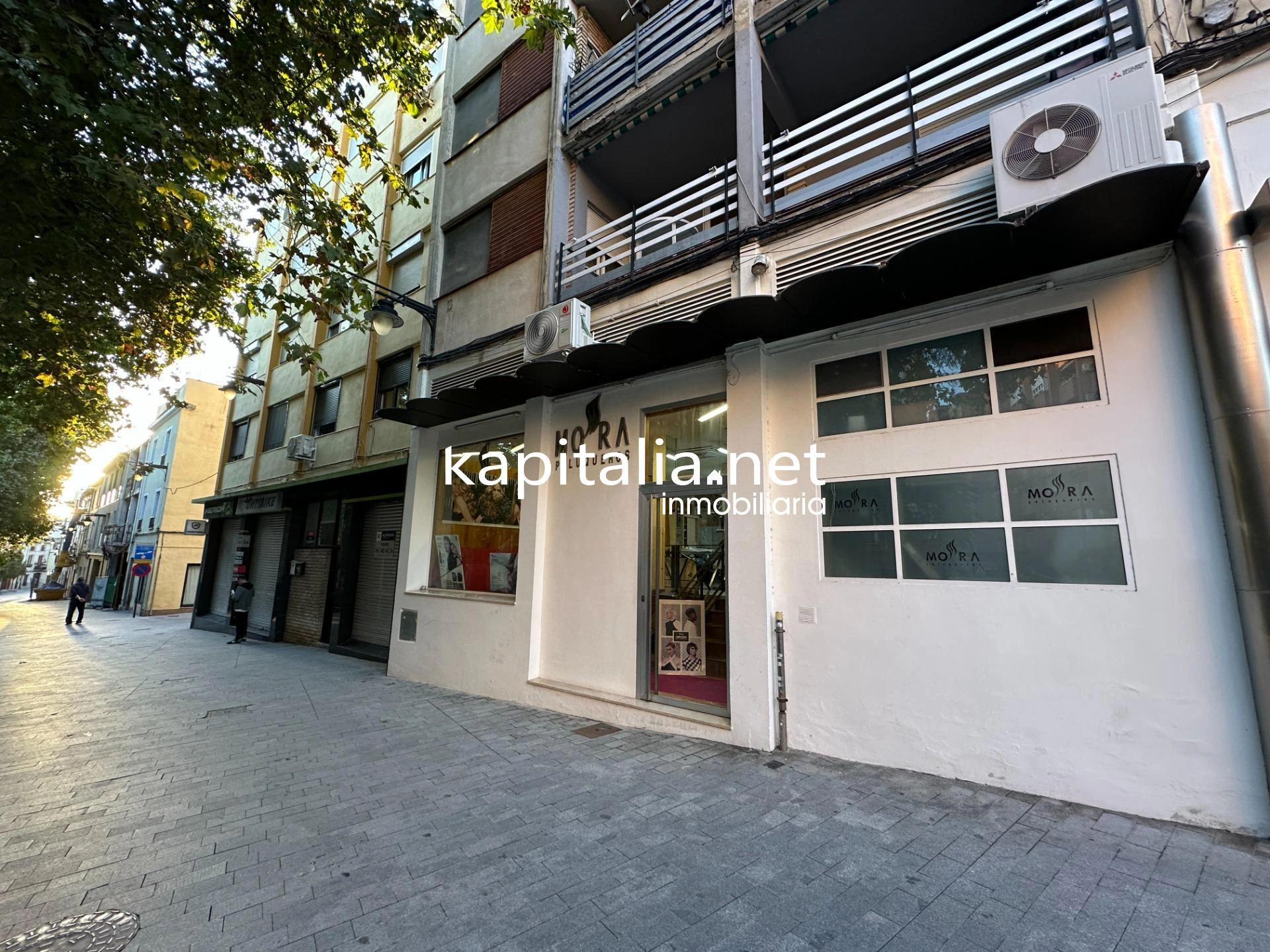 10319 - LOCAL COMERCIAL A LA VENTA EN ONTINYENT
