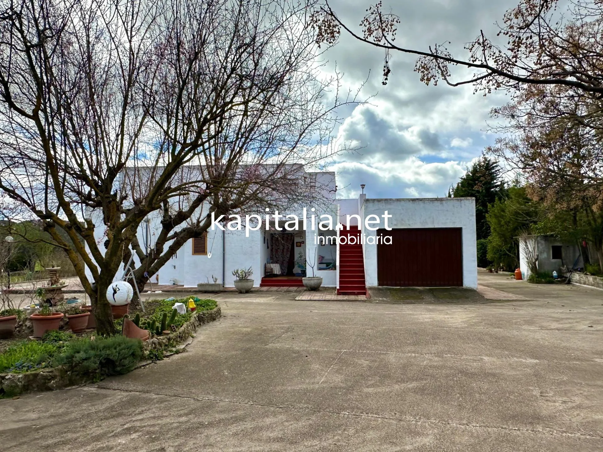 09812 - Chalet con vistas maravillosas a la venta en Alcoy