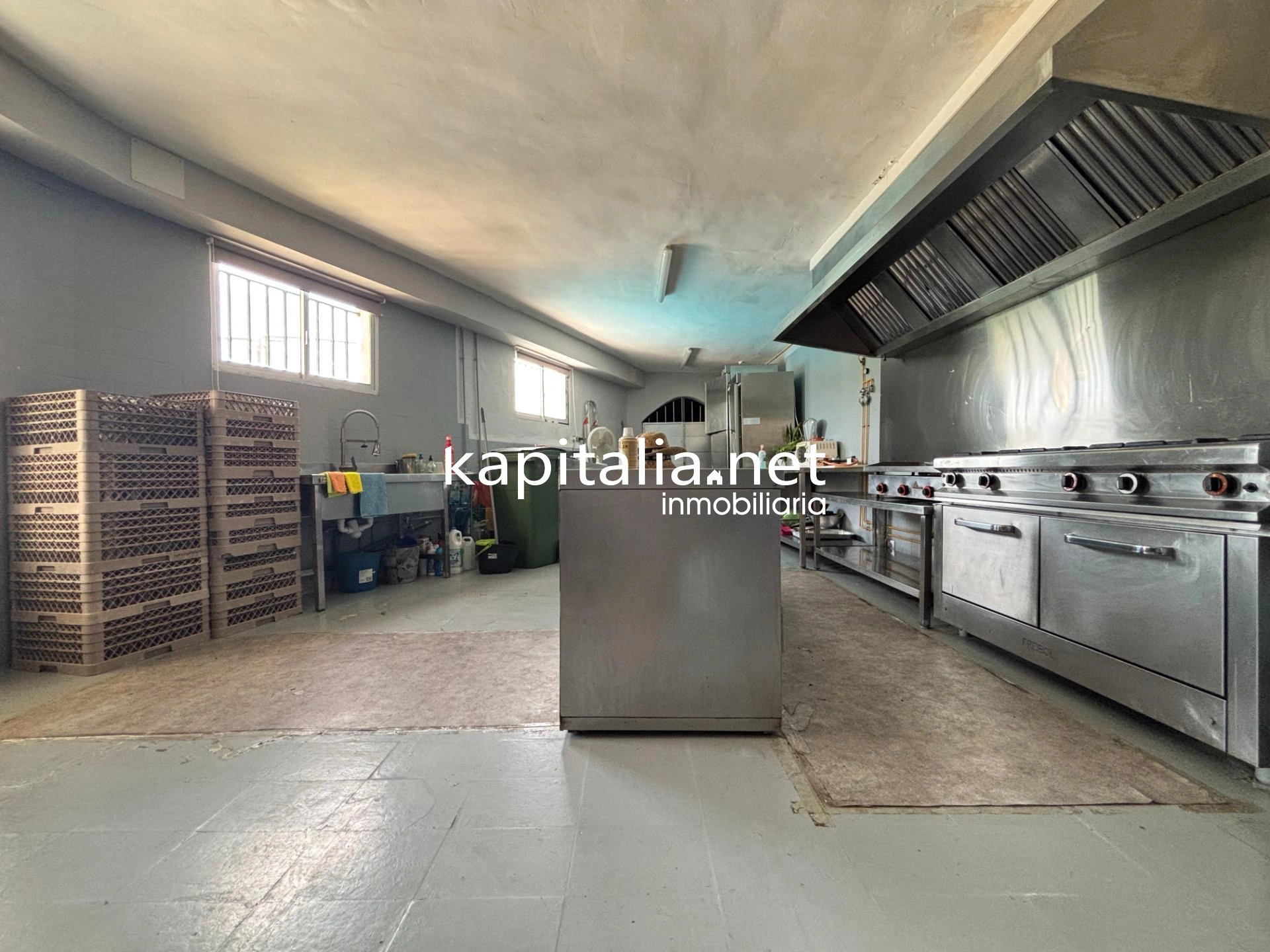 09980 - Restaurante y zona de ocio en Gaianes