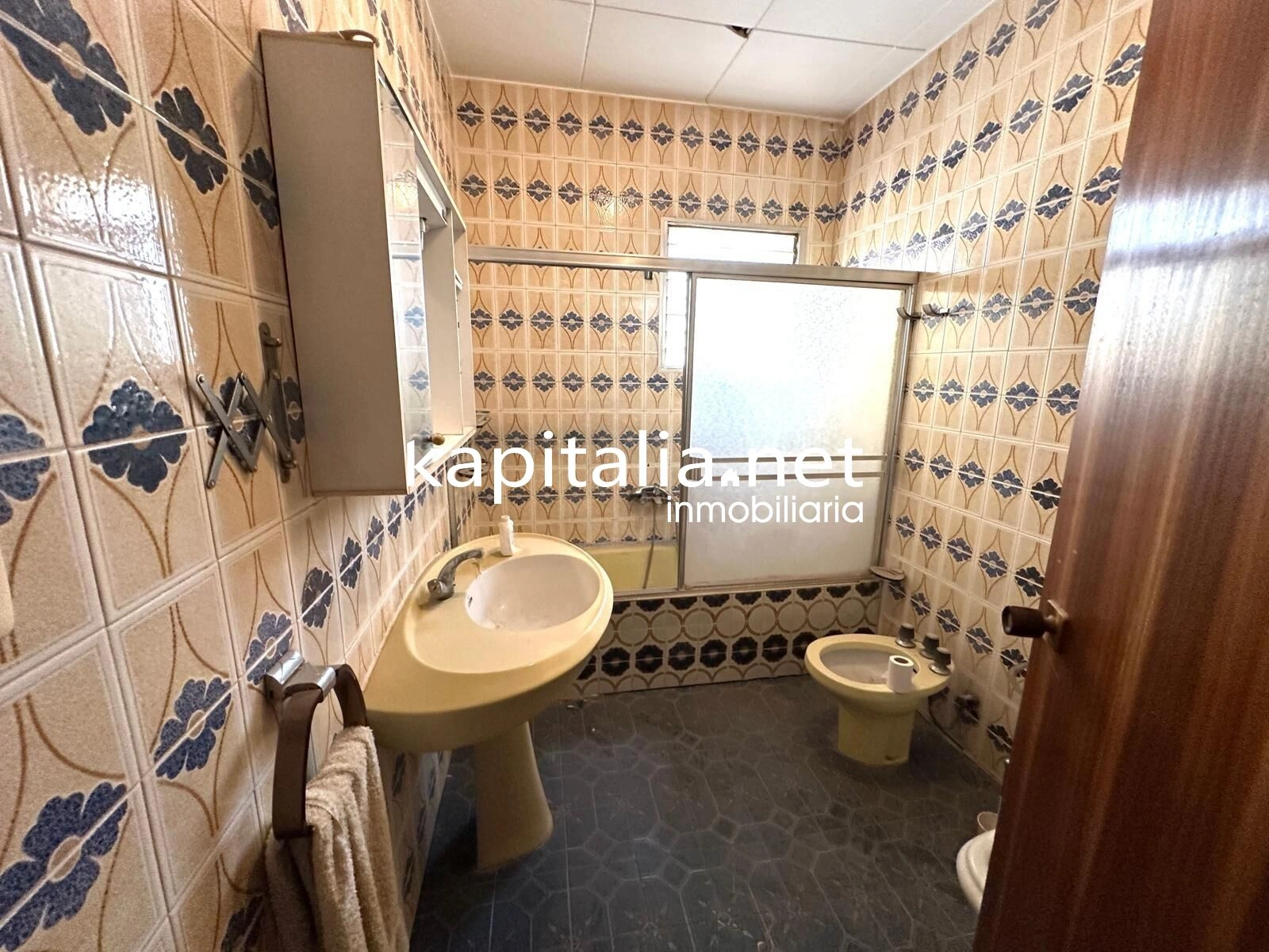 10035 - Casa a la venta en pleno centro de L´Olleria (Valencia)