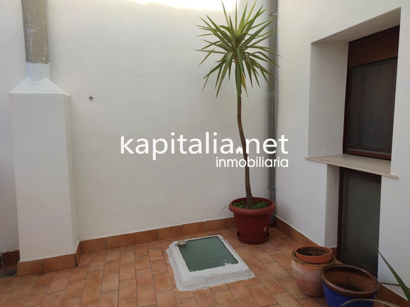 BONITA CASA REFORMADA A LA VENTA EN AGULLENT UBICADA EN ZONA TRANQUILA.