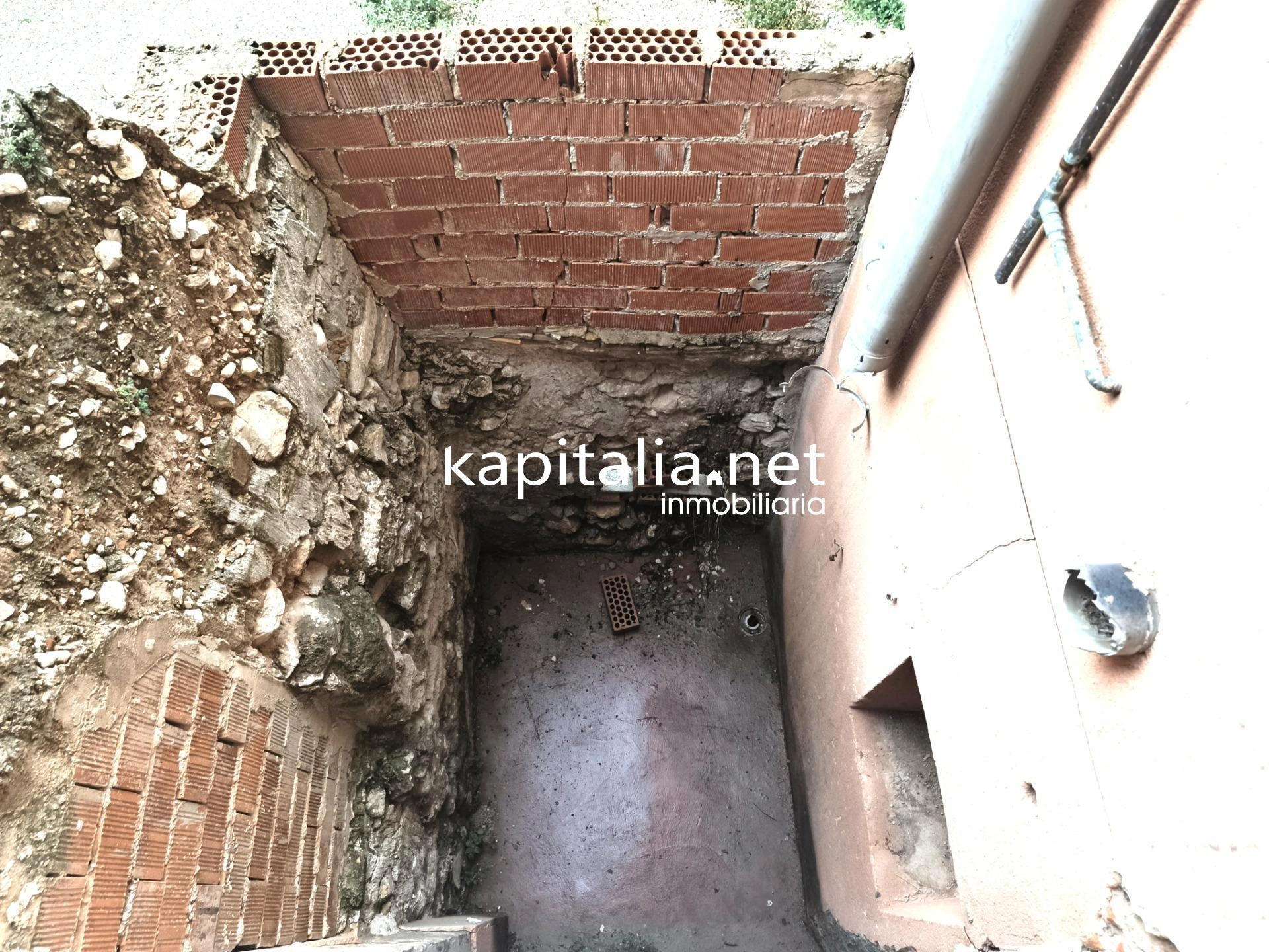 10096 - CASA PARA REFORMAR A LA VENTA EN COCENTAINA