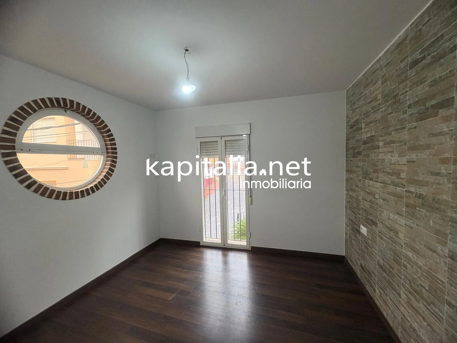 09826 - Duplex zum Verkauf in Ador