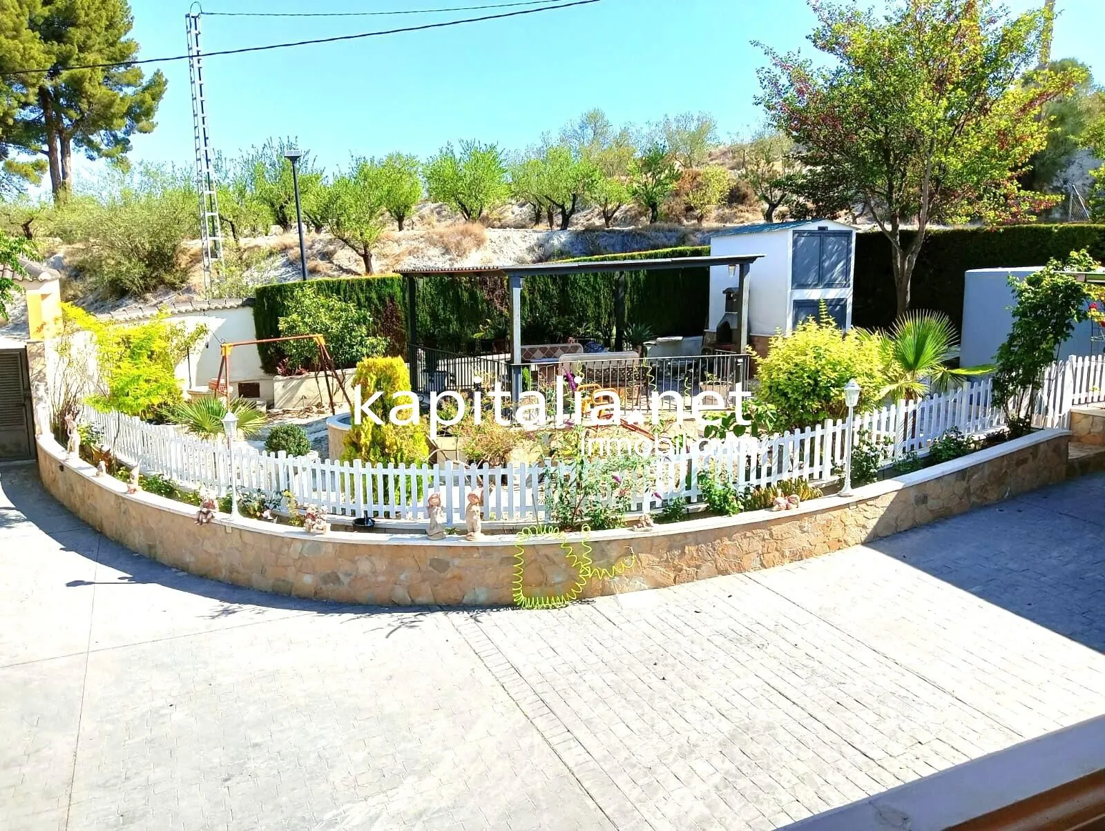 09827 - CHALET A LA VENTA EN BENILLUP, CON MAGNIFICAS VISTAS