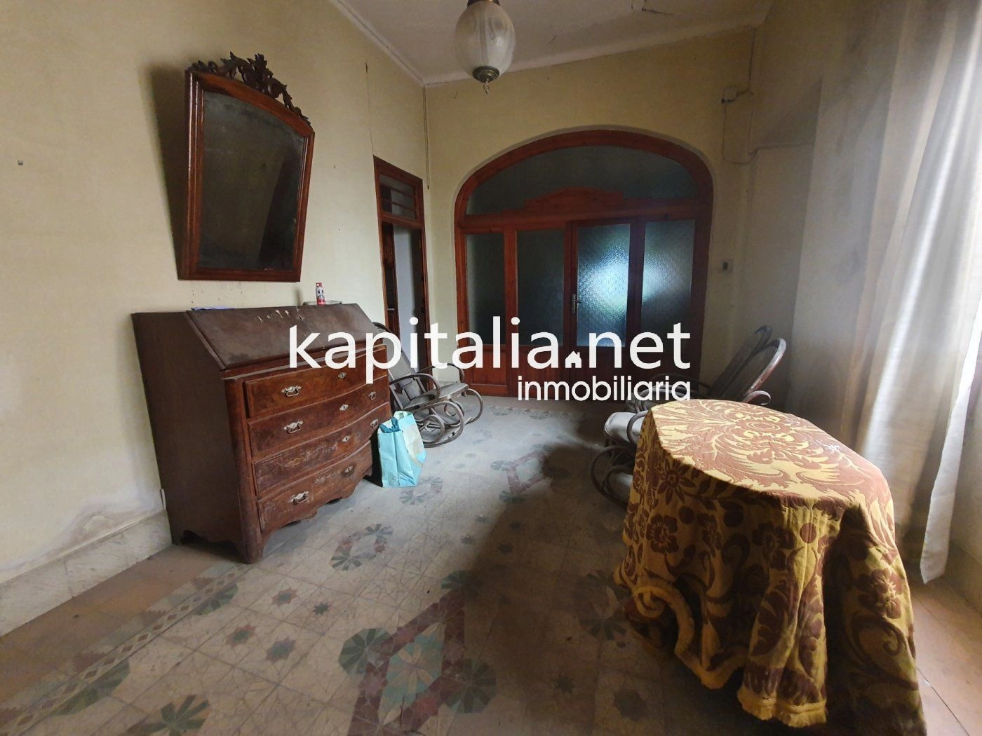 Gran casa emblemática a la venta en Ontinyent.