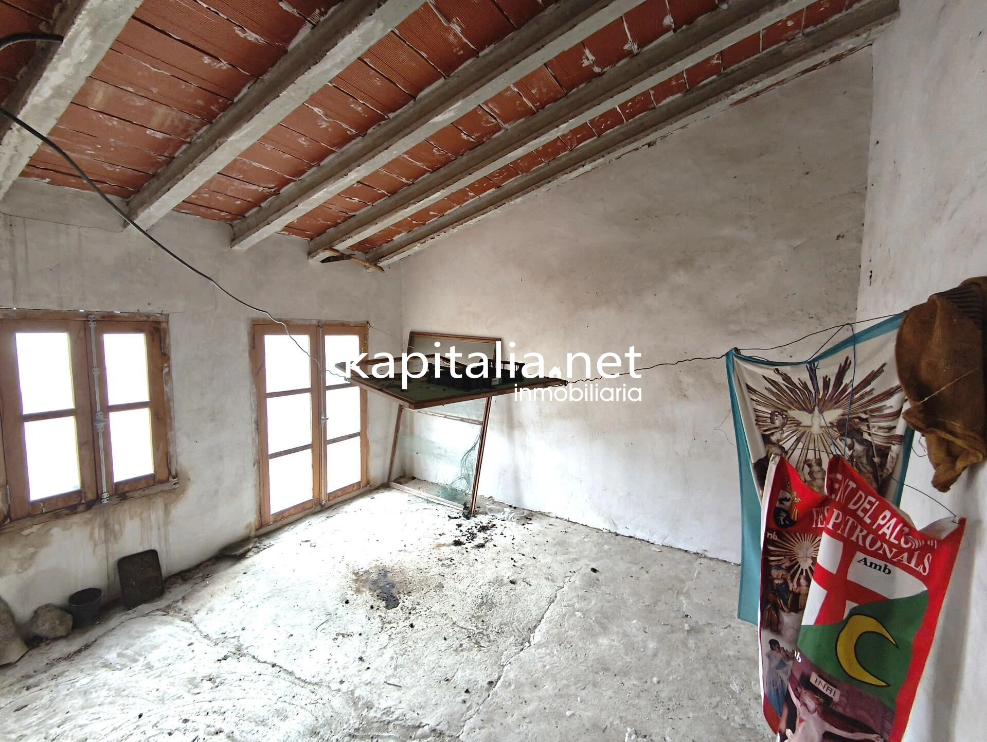 CASA PARA REFORMAR A LA VENTA EN PALOMAR.