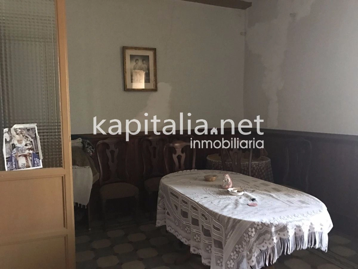 Casa de 500m2 a la venta en Bocairent