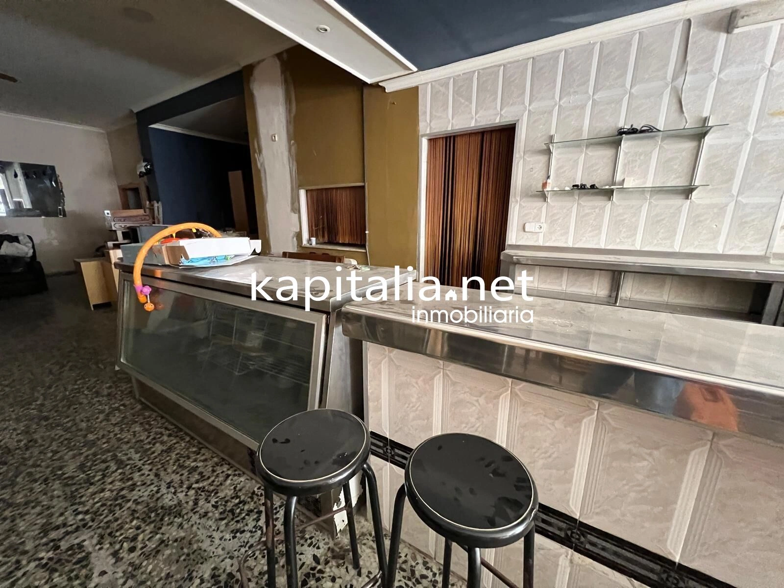 09579 - BAR-CAFETERIA A LA VENTA EN LA LLOSA DE RANES