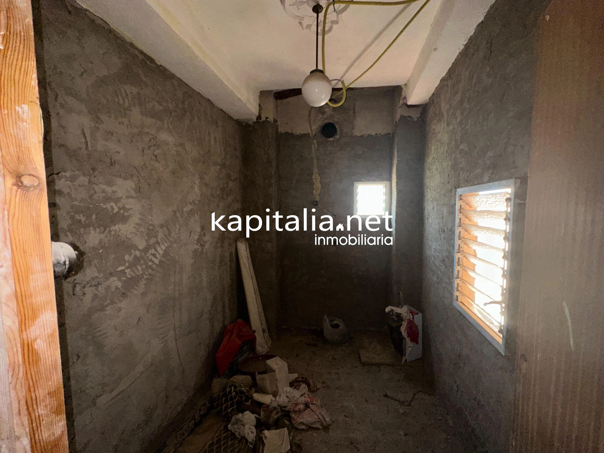 CASA CON TERRAZA EN ONTINYENT