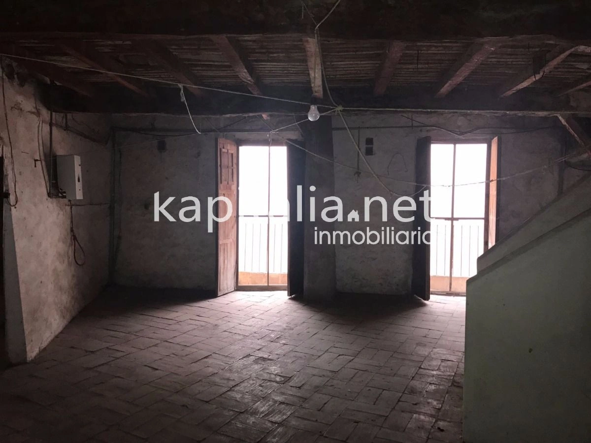 Casa de 500m2 a la venta en Bocairent
