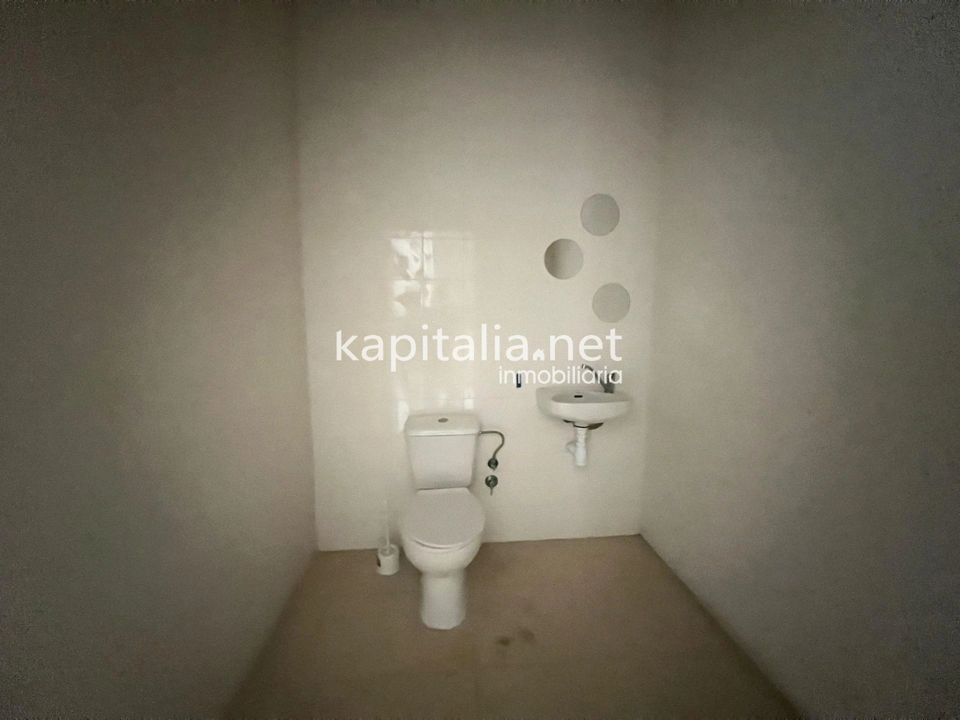 08369 - Property for Rent in Ontinyent