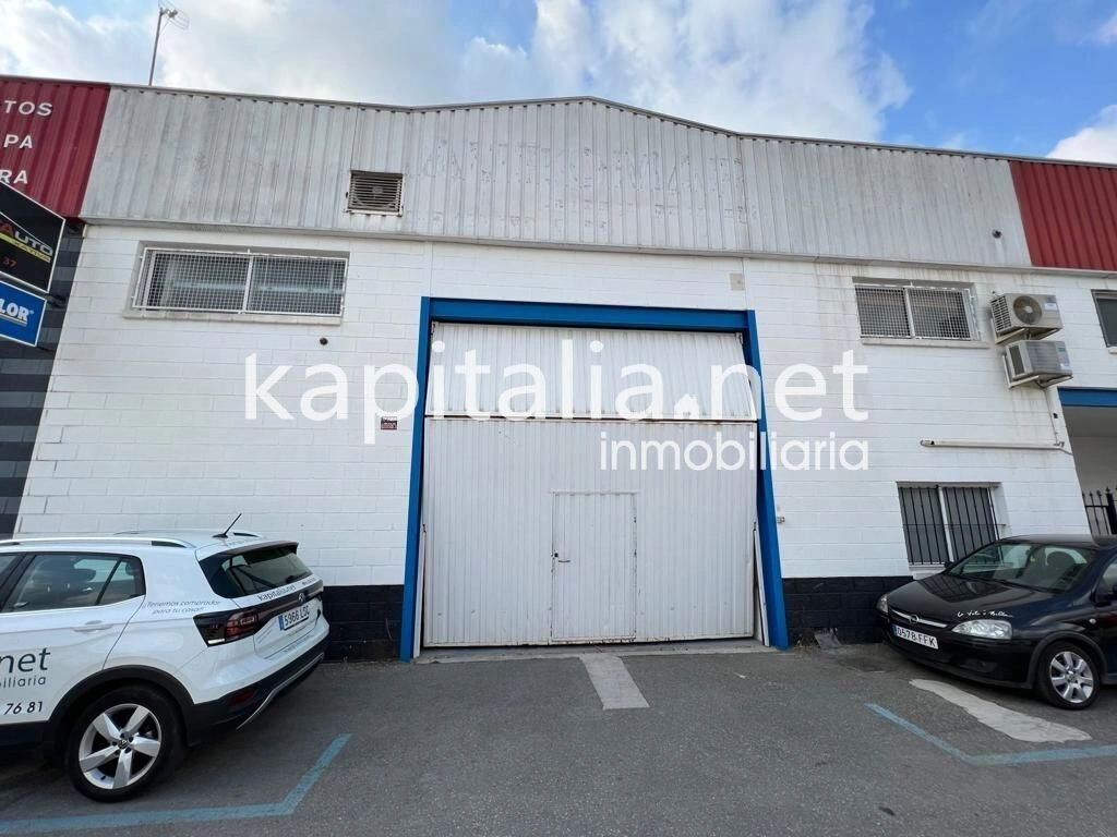 08417 - NAVE INDUSTRIAL A LA VENTA EN XATIVA