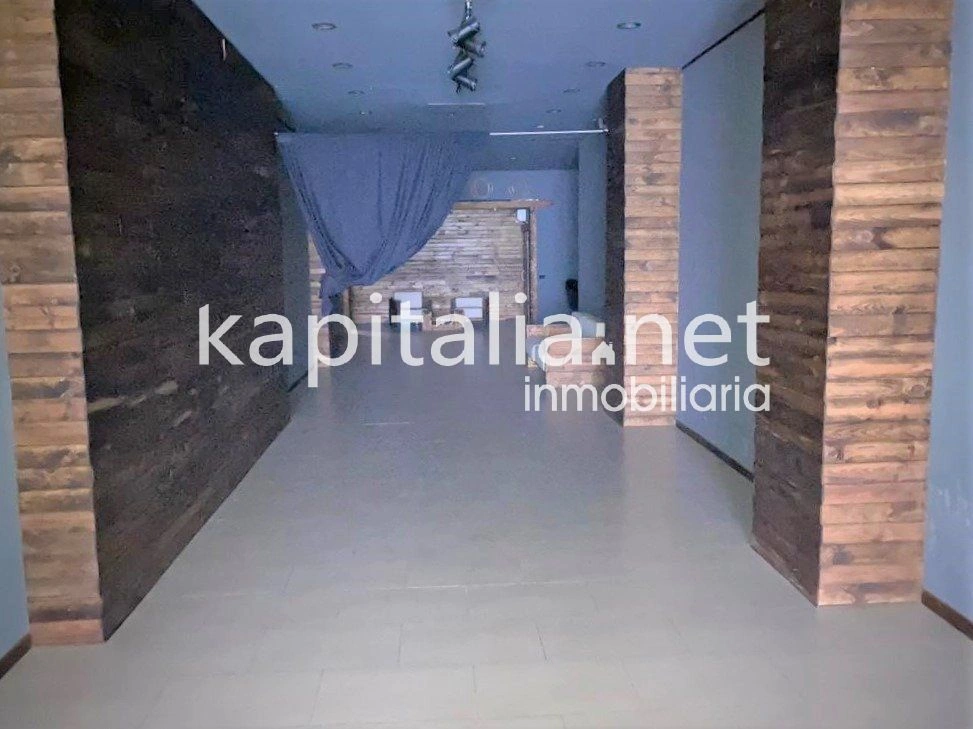 07857 - COMMERCIAL PREMISES FOR RENT IN ONTINYENT, LOCATED IN CALLE MAYOR.