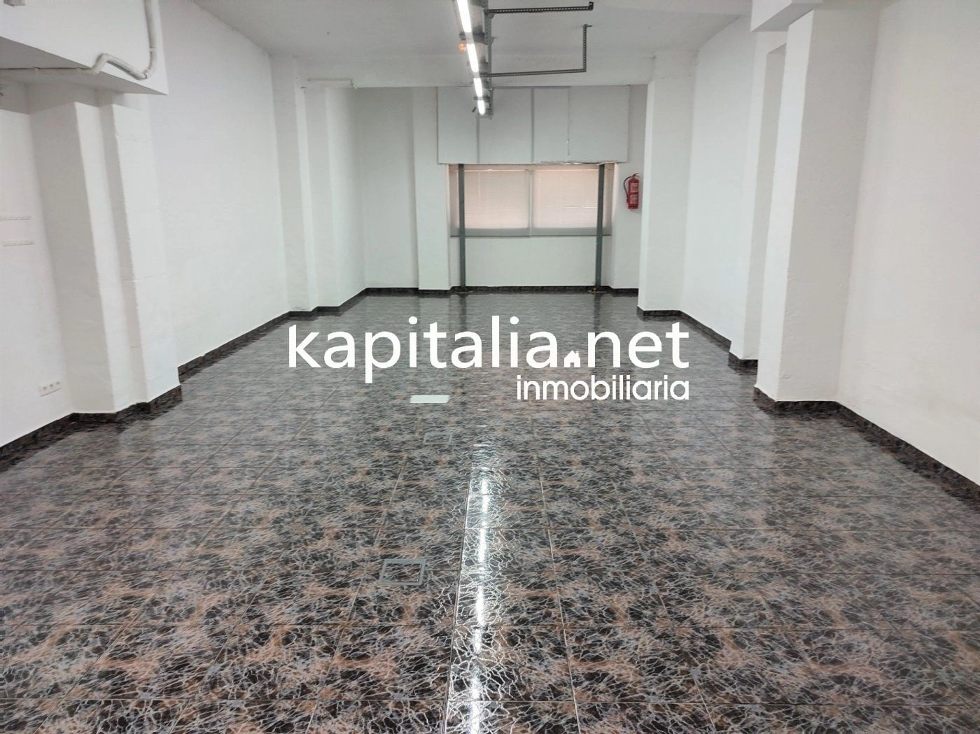 06540 - Locales comerciales a la venta en Ontinyent, zona El Llombo.