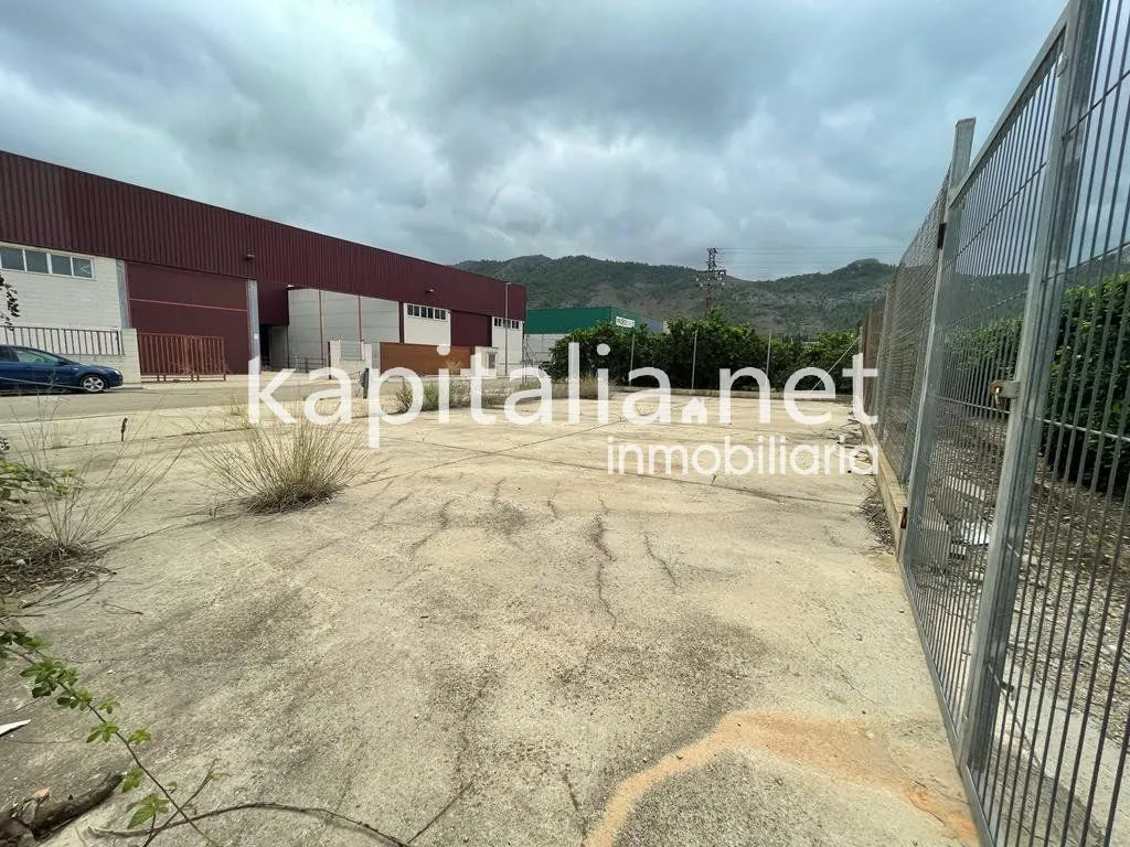06957 - Suelo industrial urbanizable en Xativa