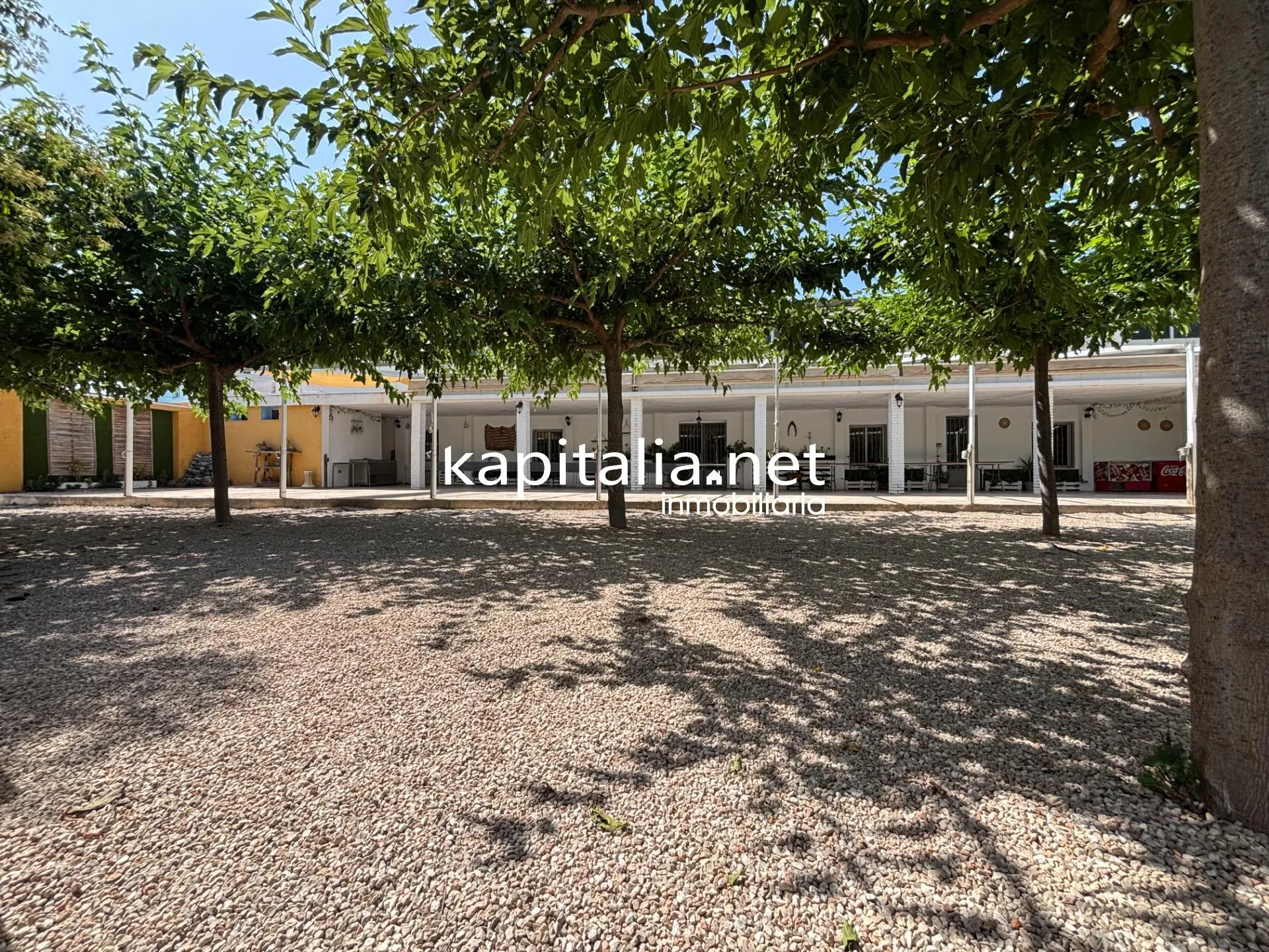09980 - Restaurante y zona de ocio en Gaianes