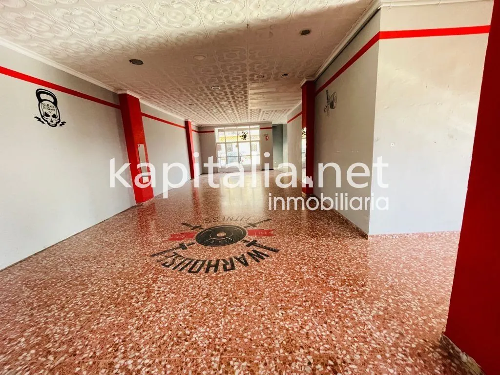 06570 - Local comercial en venta y alquiler en L´Olleria (Valencia)