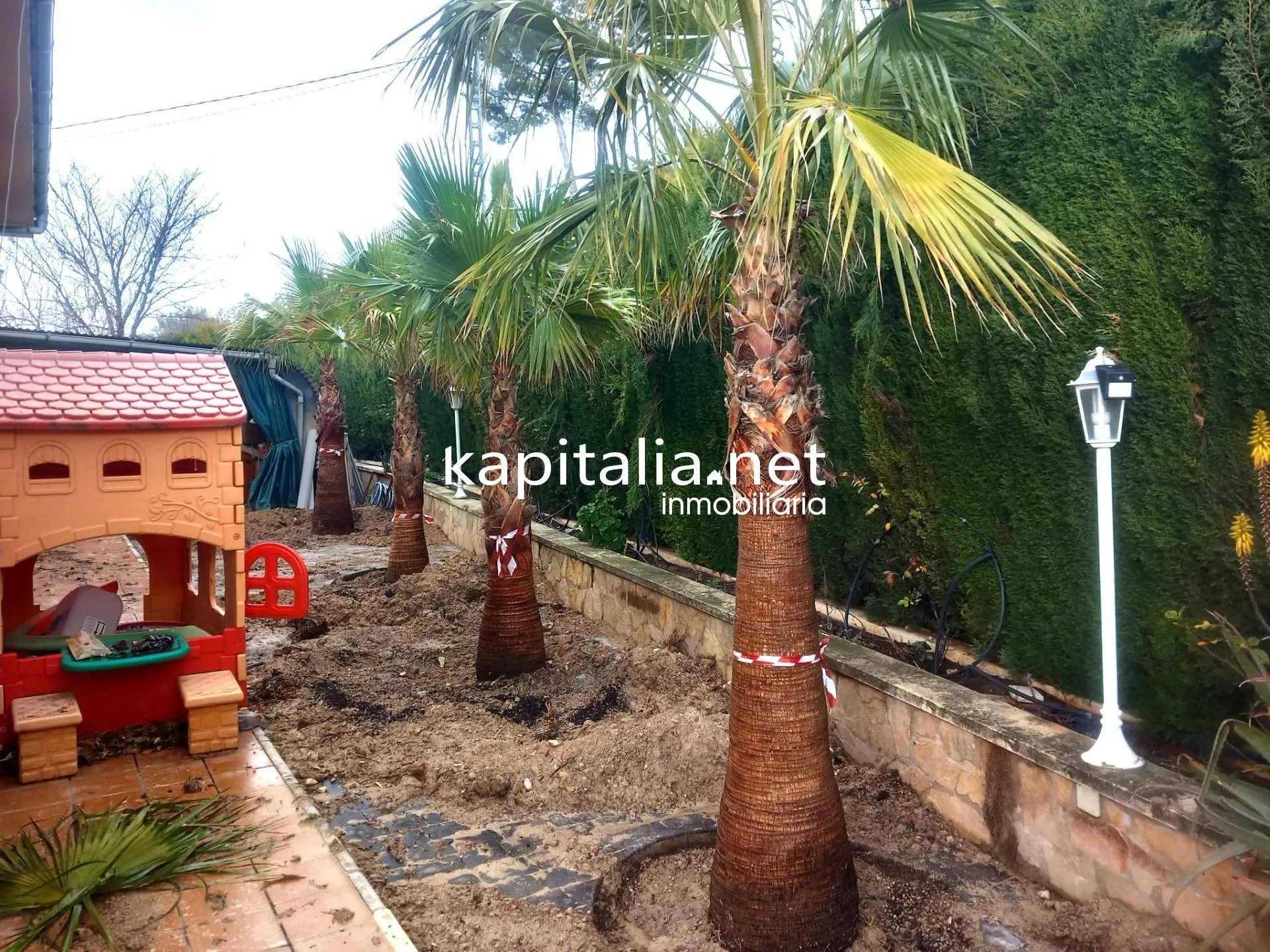 09827 - CHALET A LA VENTA EN BENILLUP, CON MAGNIFICAS VISTAS