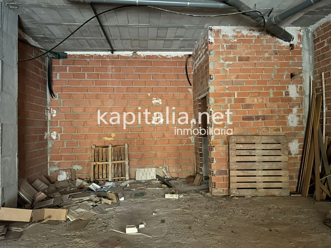 07364 - Local chaflán en venta en Ontinyent en zona Llombo