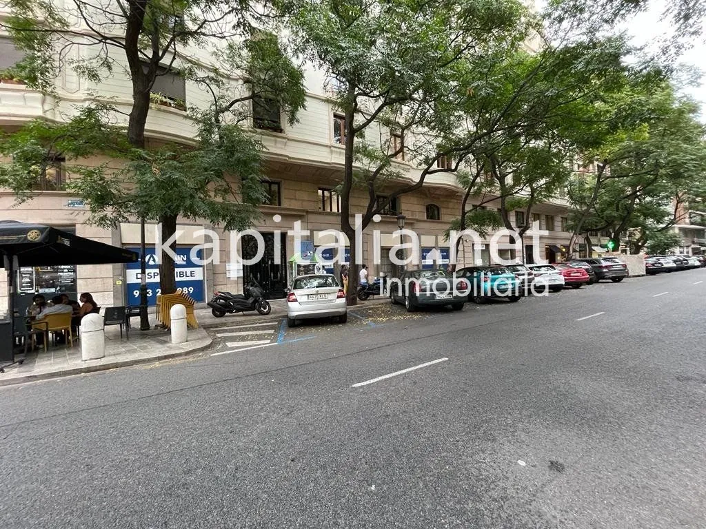 07775 - Commercial premises for rent in the centre of Valencia (Valencia)
