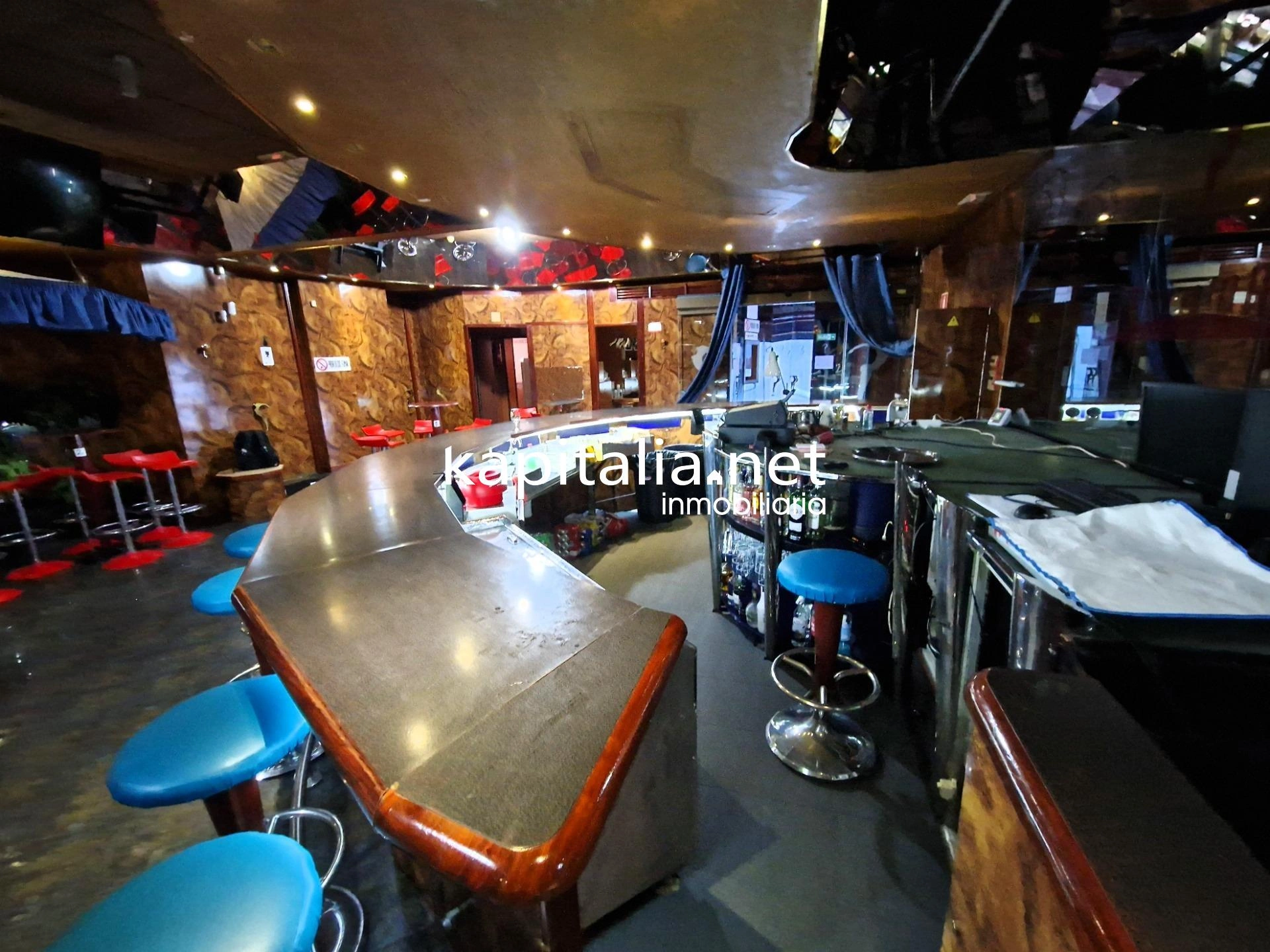 08857 - Venta de propiedad destinada a Pub, Hostel e ocio en Alcoy.