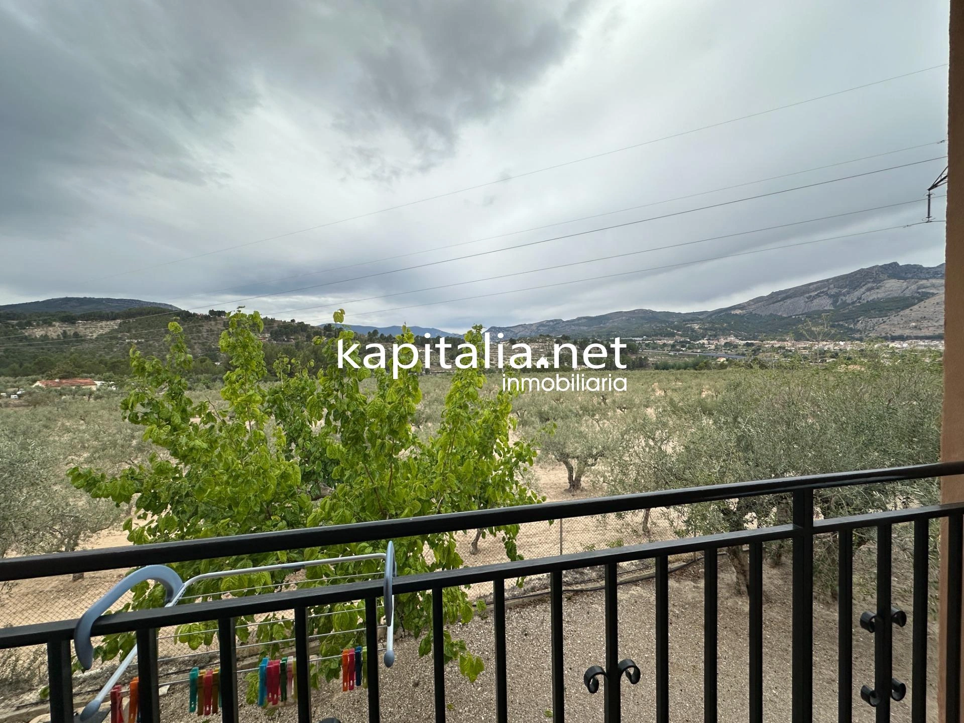 Chalet a la venta en Cocentaina, Alicante.