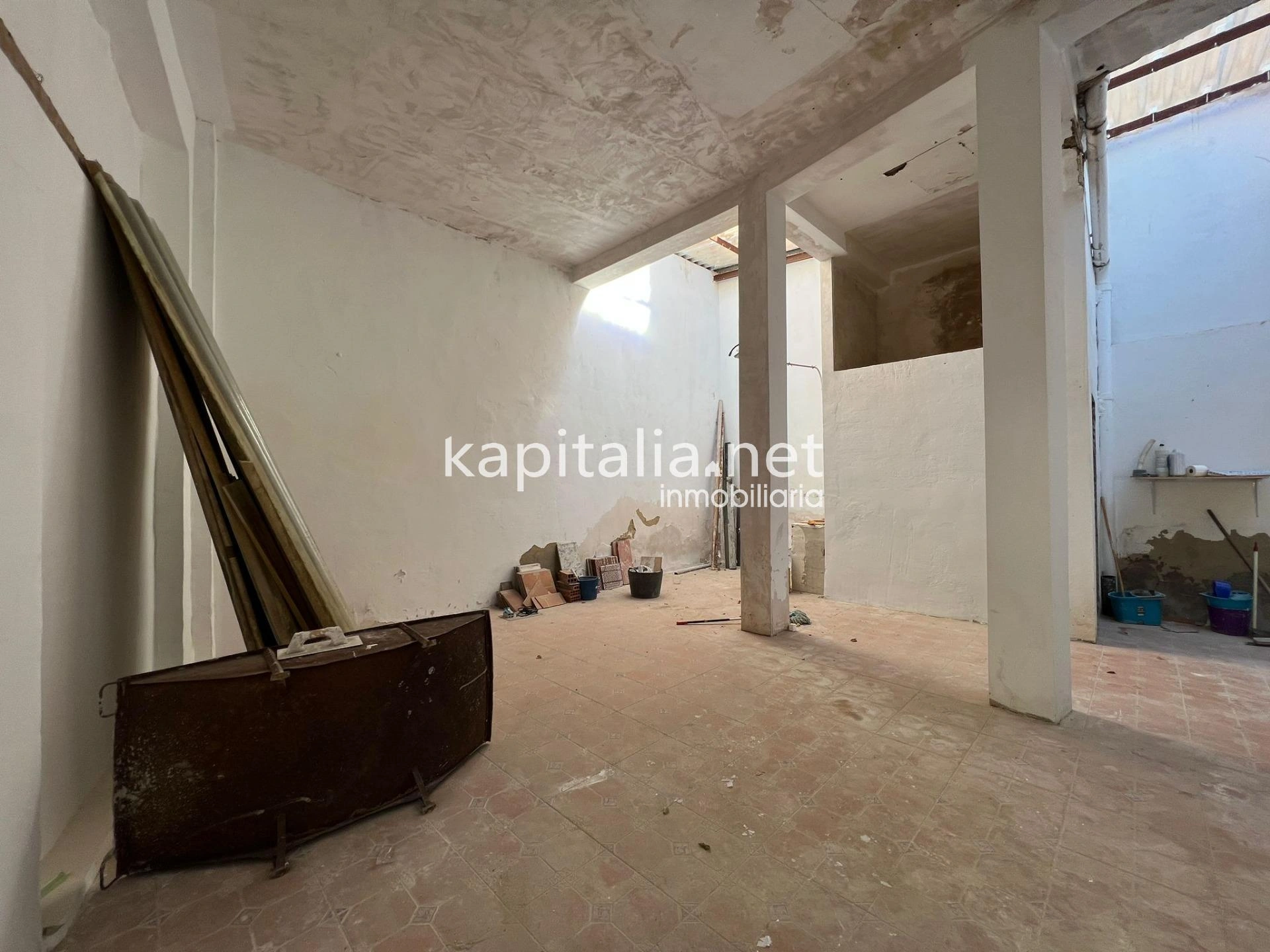 08370 - Local comercial a la venta en Ontinyent, zona Sant Antoni