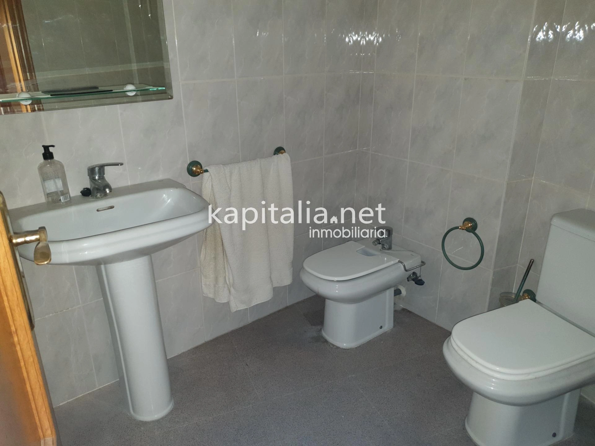 08720 - BAJO A LA VENTA EN ONTINYENT