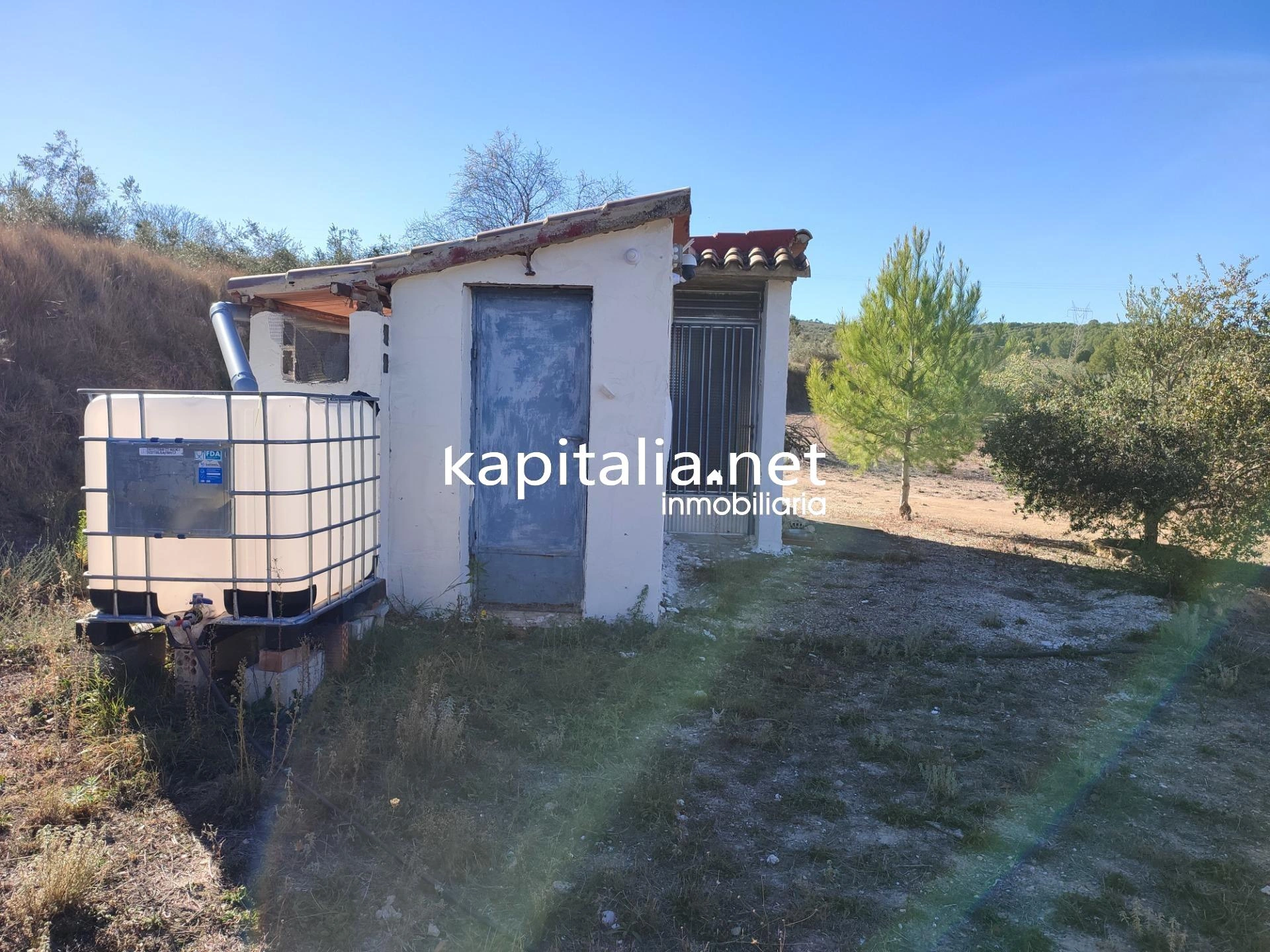 08891 - CASA CON TERRENO Y ALMACEN A LA VENTA EN ONTINYENT, UBICADA EN LA ZONA DE MORERA.