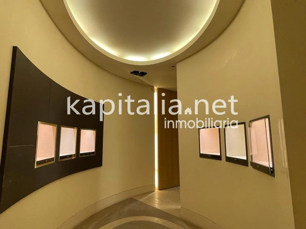 01958 - Commercial premises for rent in the centre of Valencia (Valencia)