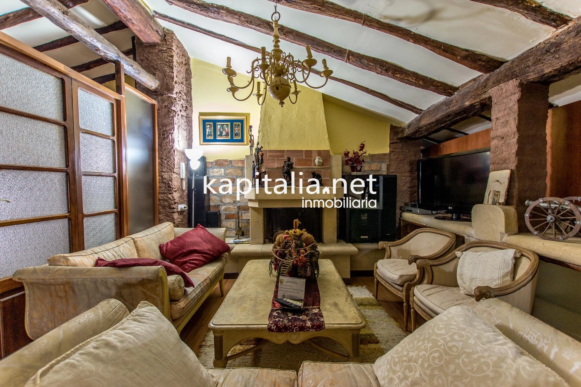08601 - CASA RURAL A LA VENTA
