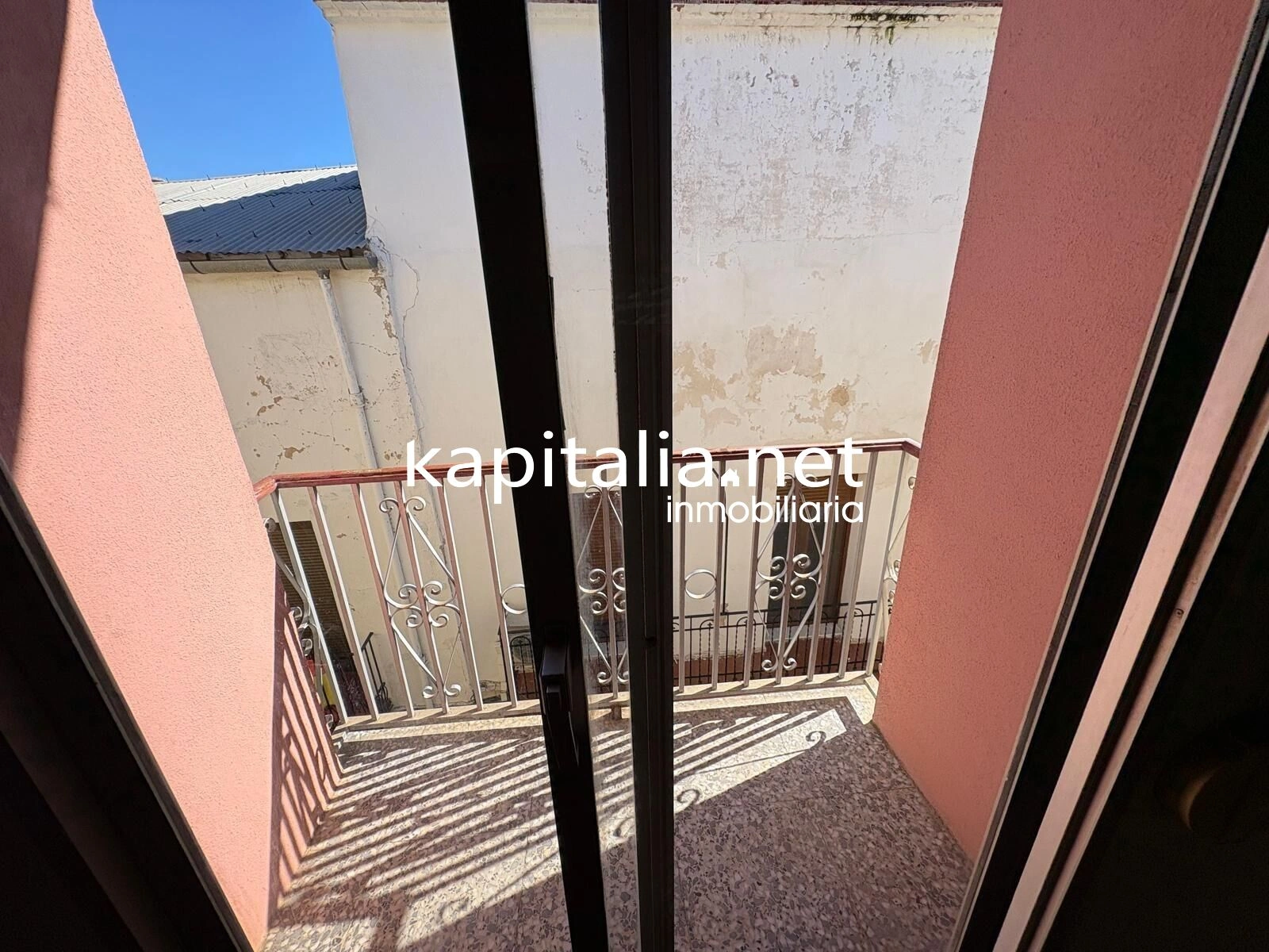 10147 - PISO CON BUHARDILLA A LA VENTA EN VALLADA
