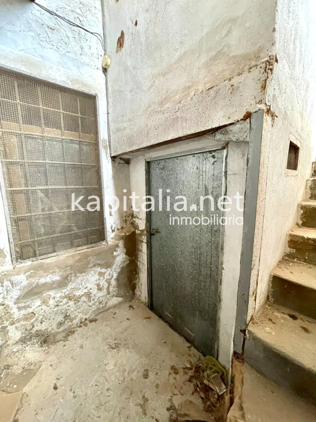 Casa a la venta en Bocairent para reformar.
