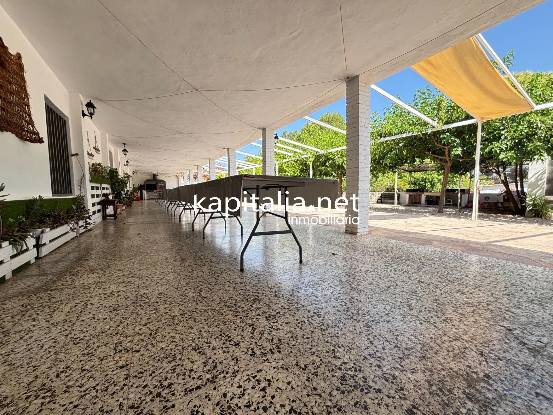 09980 - Restaurante y zona de ocio en Gaianes