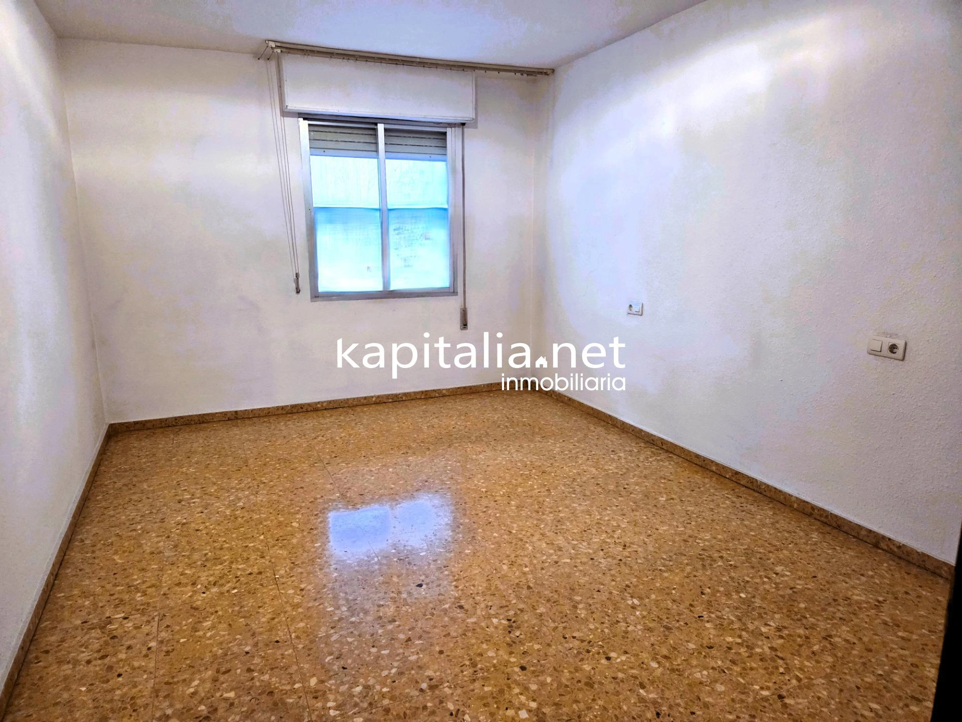 Amplio PIso a la venta en Ontinyent - Sant Josep