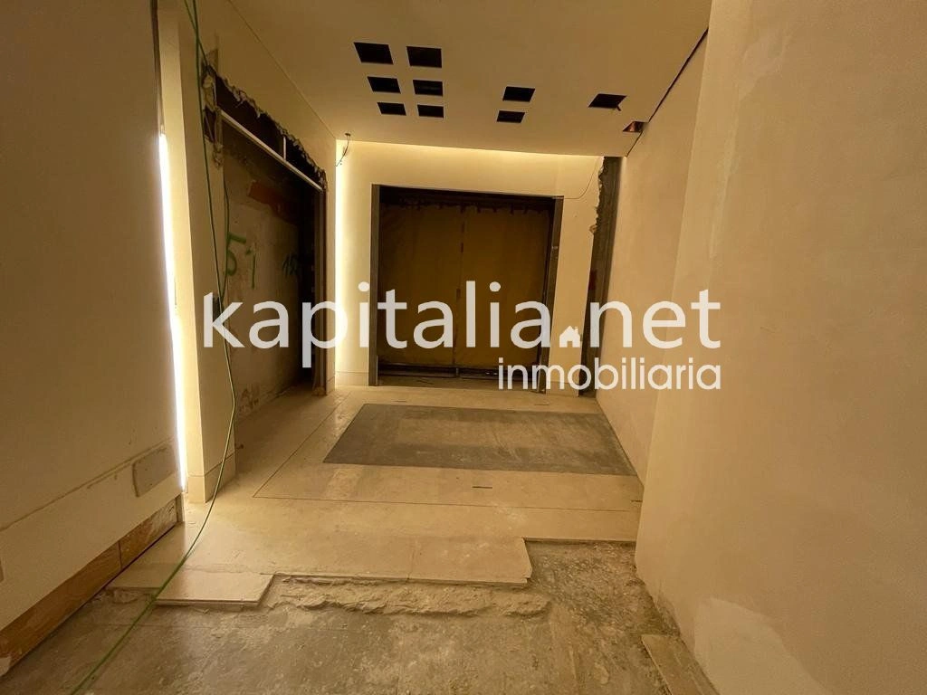 07775 - Commercial premises for rent in the centre of Valencia (Valencia)