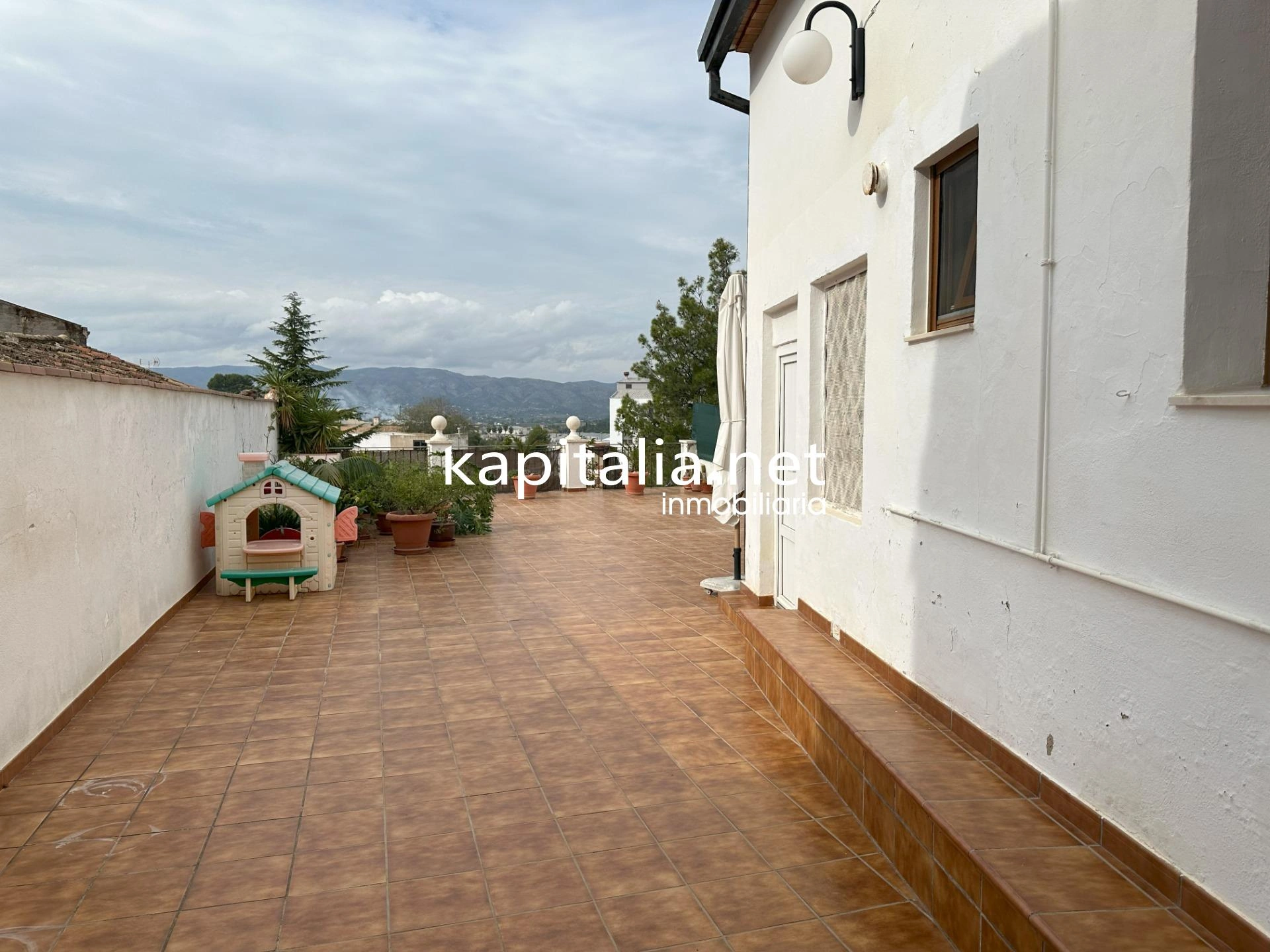 ESPECTACULAR CASA A LA VENTA EN AGULLENT