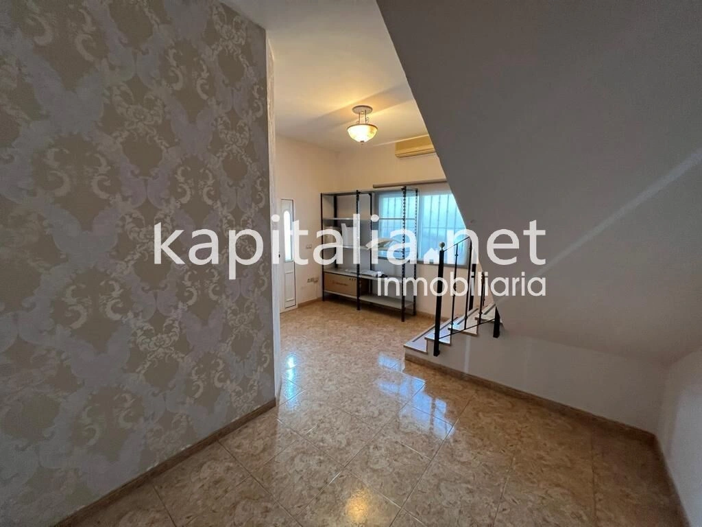 08417 - NAVE INDUSTRIAL A LA VENTA EN XATIVA